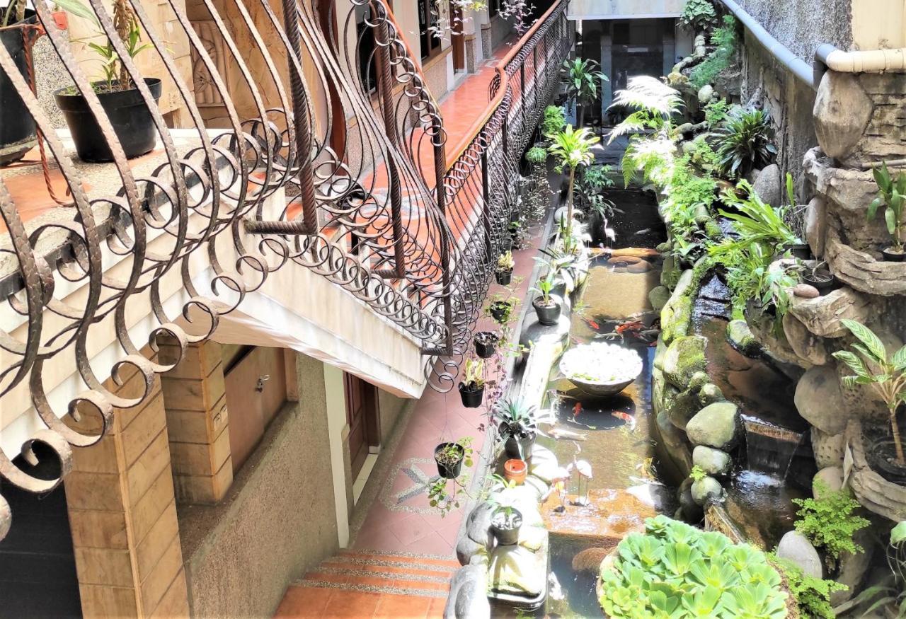 Arwiga Hotel Bandung Exterior photo