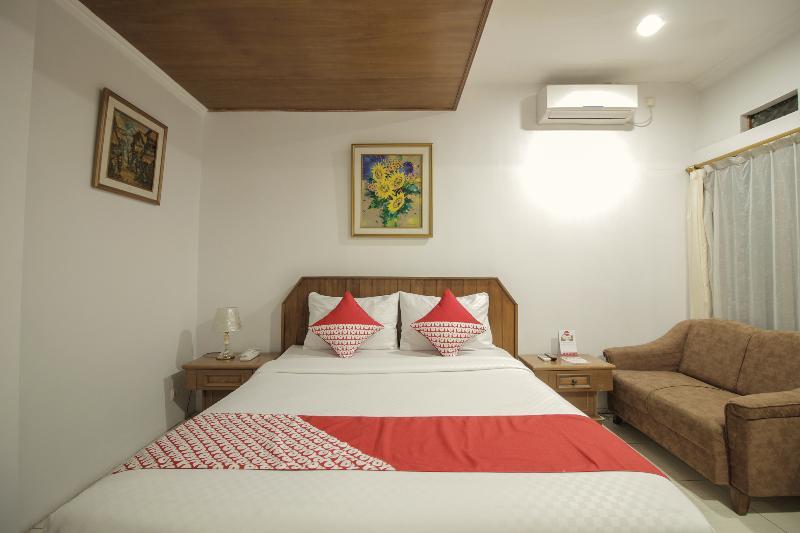 Arwiga Hotel Bandung Exterior photo
