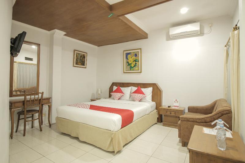 Arwiga Hotel Bandung Exterior photo