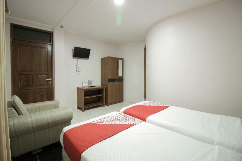 Arwiga Hotel Bandung Exterior photo